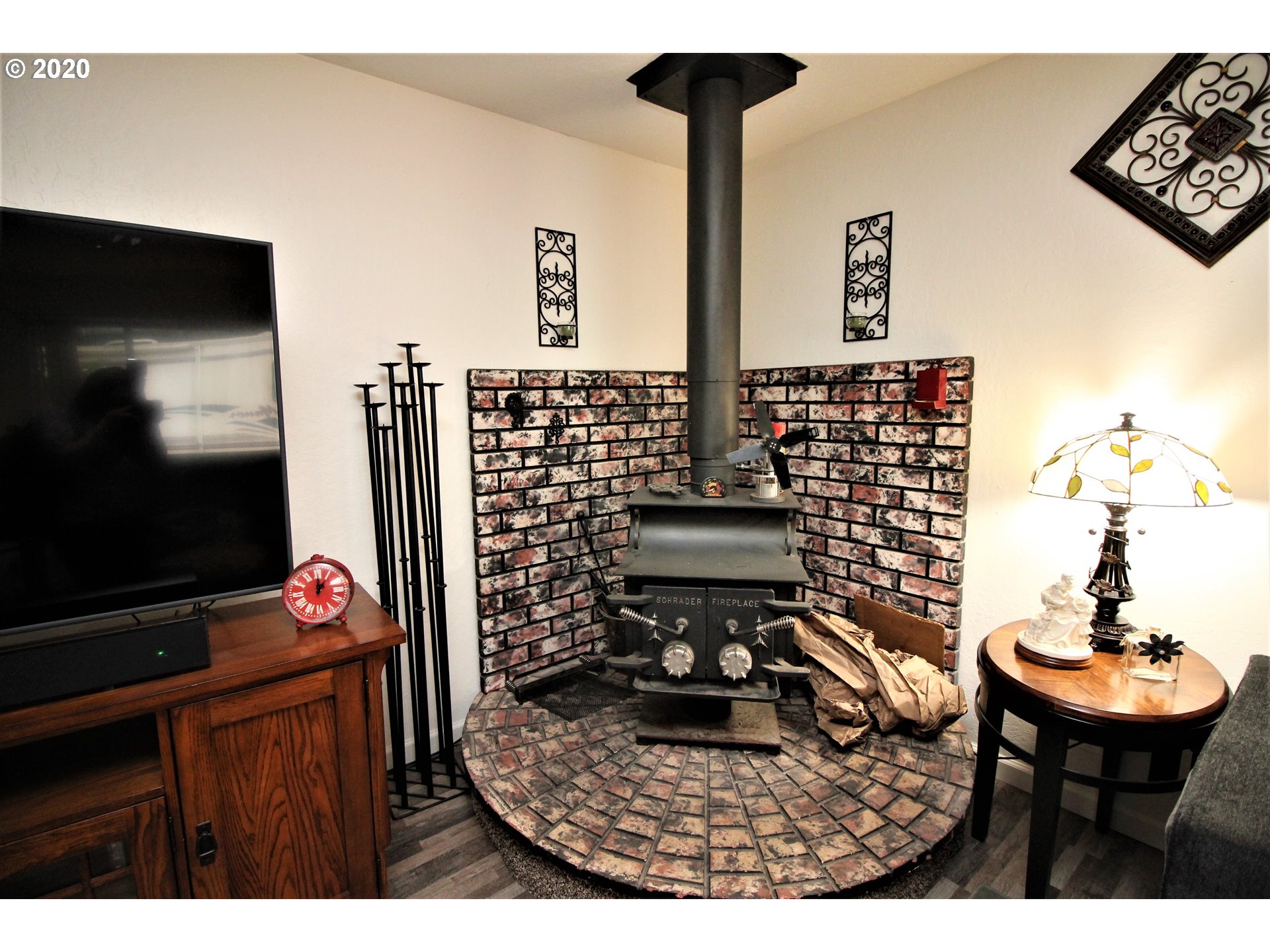 63091 Crown Point Road Coos Bay, OR 97420 - Photo 4 of 24