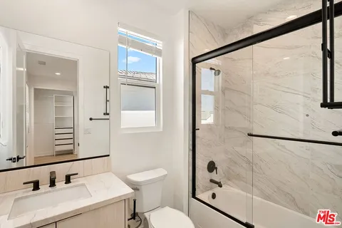 $2,195,000 | 24198 North Camino Cascada, Valencia, CA 91354