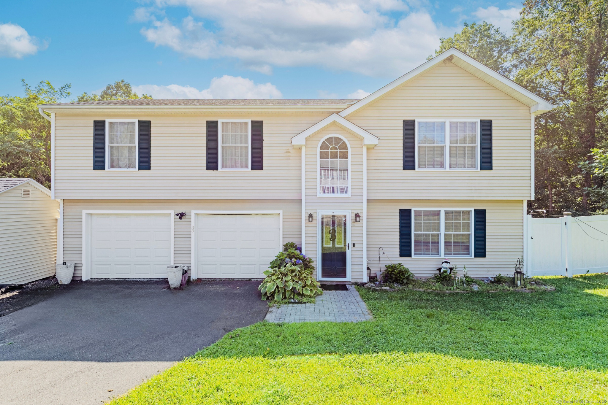 33 Glenford Drive Waterbury, CT 06708 - Photo 1 of 1