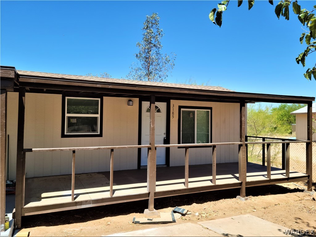 3185 Kayenta Road Golden Valley, AZ 86413 - Photo 1 of 33