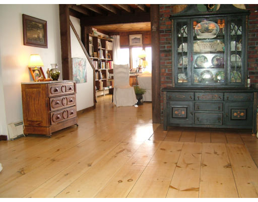 21 Edgewater Road Hull, MA 02045 - Photo 6 of 6 Gallery Image 6