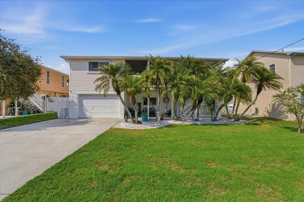$689,999 | 7611 Mako Drive, Hudson, FL 34667