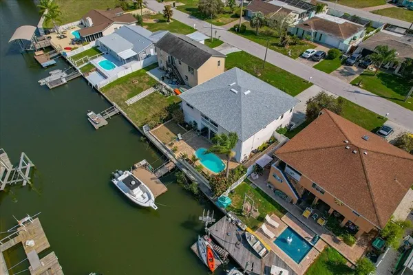 $689,999 | 7611 Mako Drive, Hudson, FL 34667