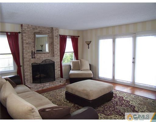 42 Oakland Road Old Bridge, NJ 08857 - Photo 11 of 25 Gallery Image 11