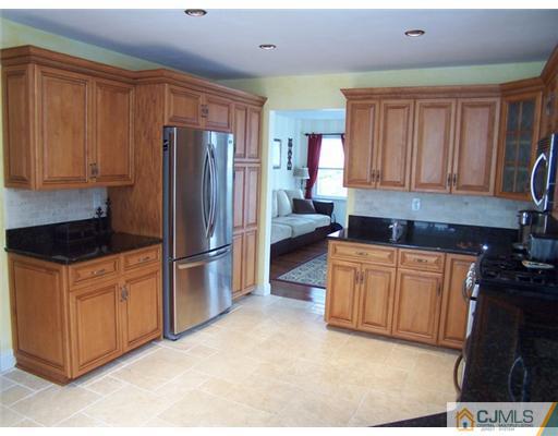 42 Oakland Road Old Bridge, NJ 08857 - Photo 13 of 25 Gallery Image 13