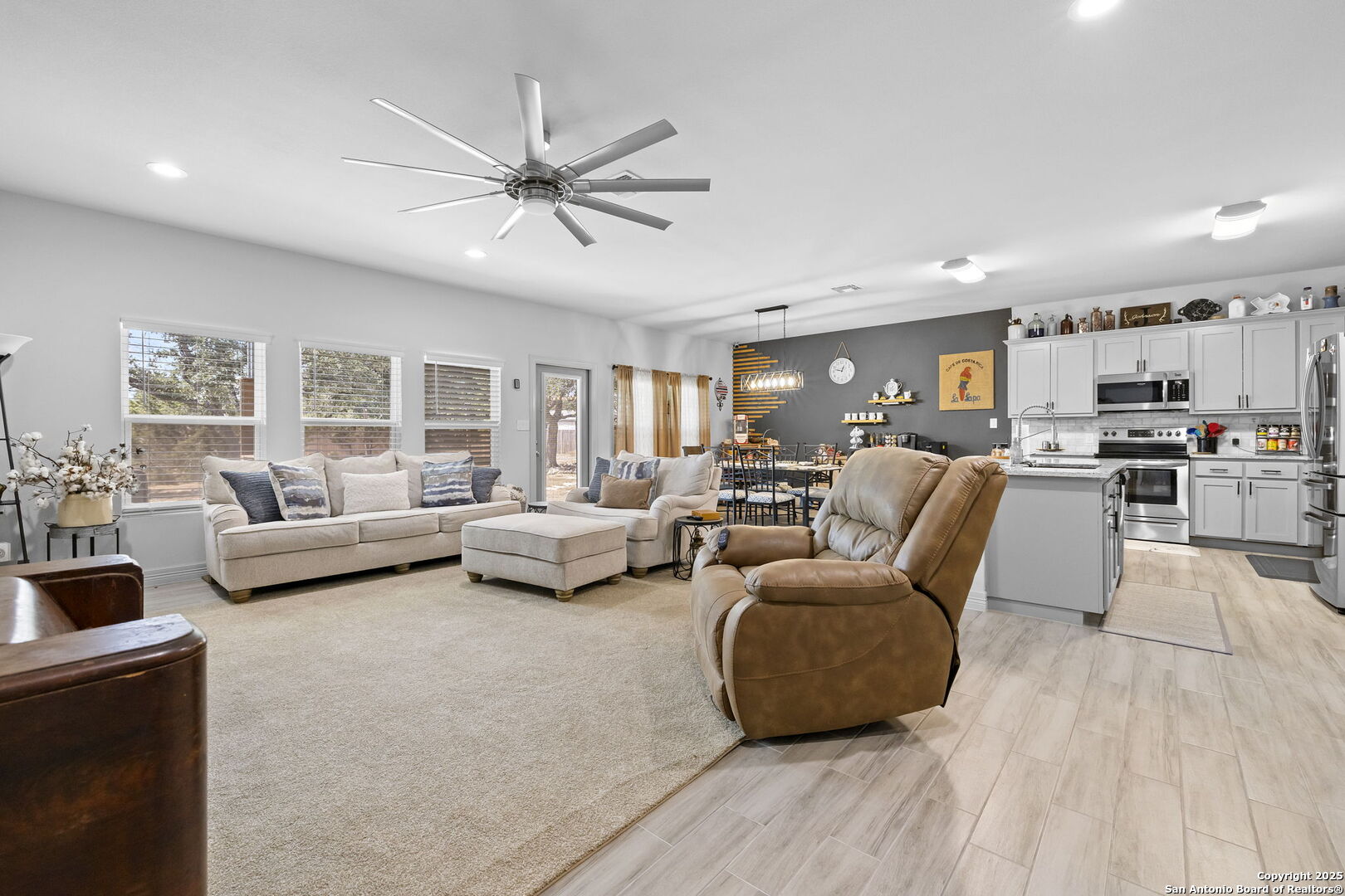 118 Red Tail Cove Spring Branch, TX 78070 - Photo 17 of 41