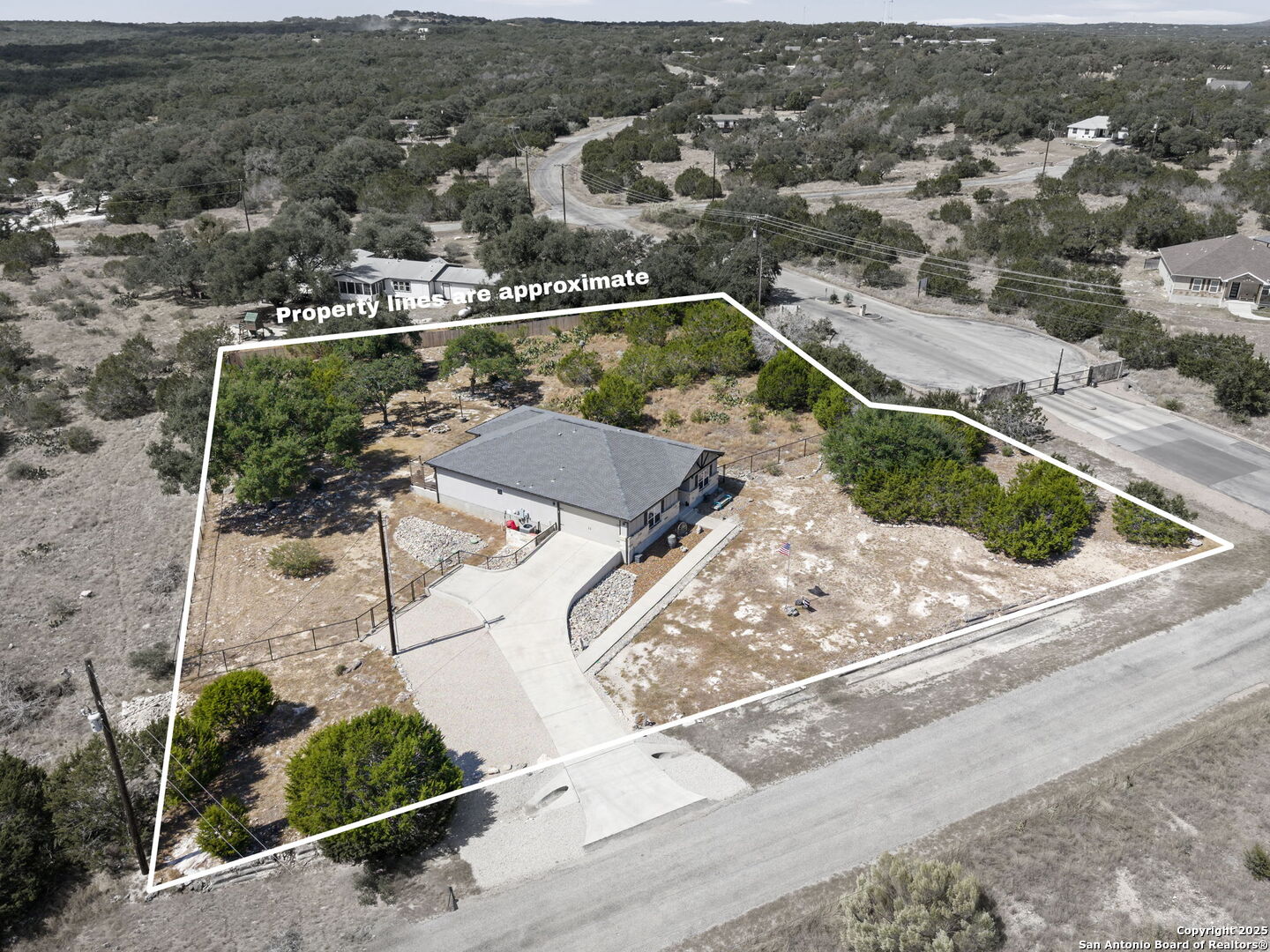 118 Red Tail Cove Spring Branch, TX 78070 - Photo 38 of 41