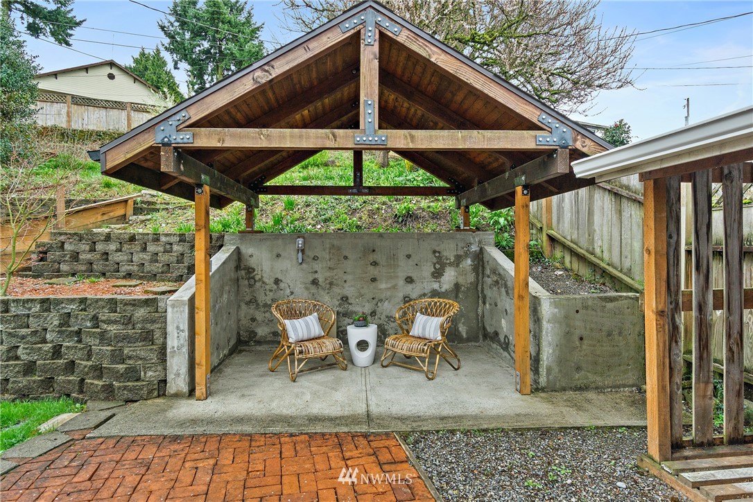 466 Grandey Way Northeast Renton, WA 98056 - Photo 18 of 21 a view of outdoor space yard and patio