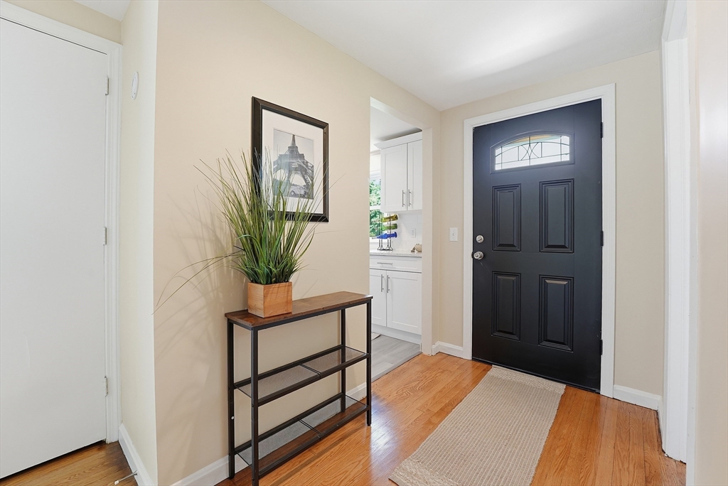 83 Druid Hill Road Springfield, MA 01129 - Photo 4 of 42