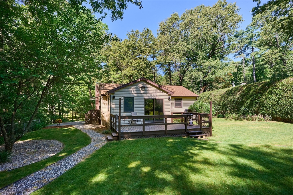 20 Cook Road Easthampton, MA 01027 - Photo 22 of 37