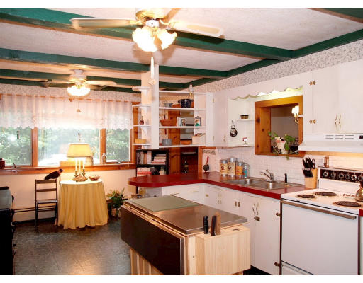 1073 Round Top Road Burrillville, RI 02830 - Photo 5 of 6