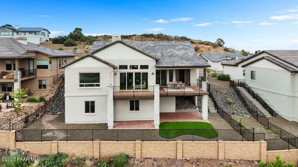 1109 South Lakeview Drive Prescott, AZ 86301 - Photo 5 of 48 a view of multiple houses with a yard