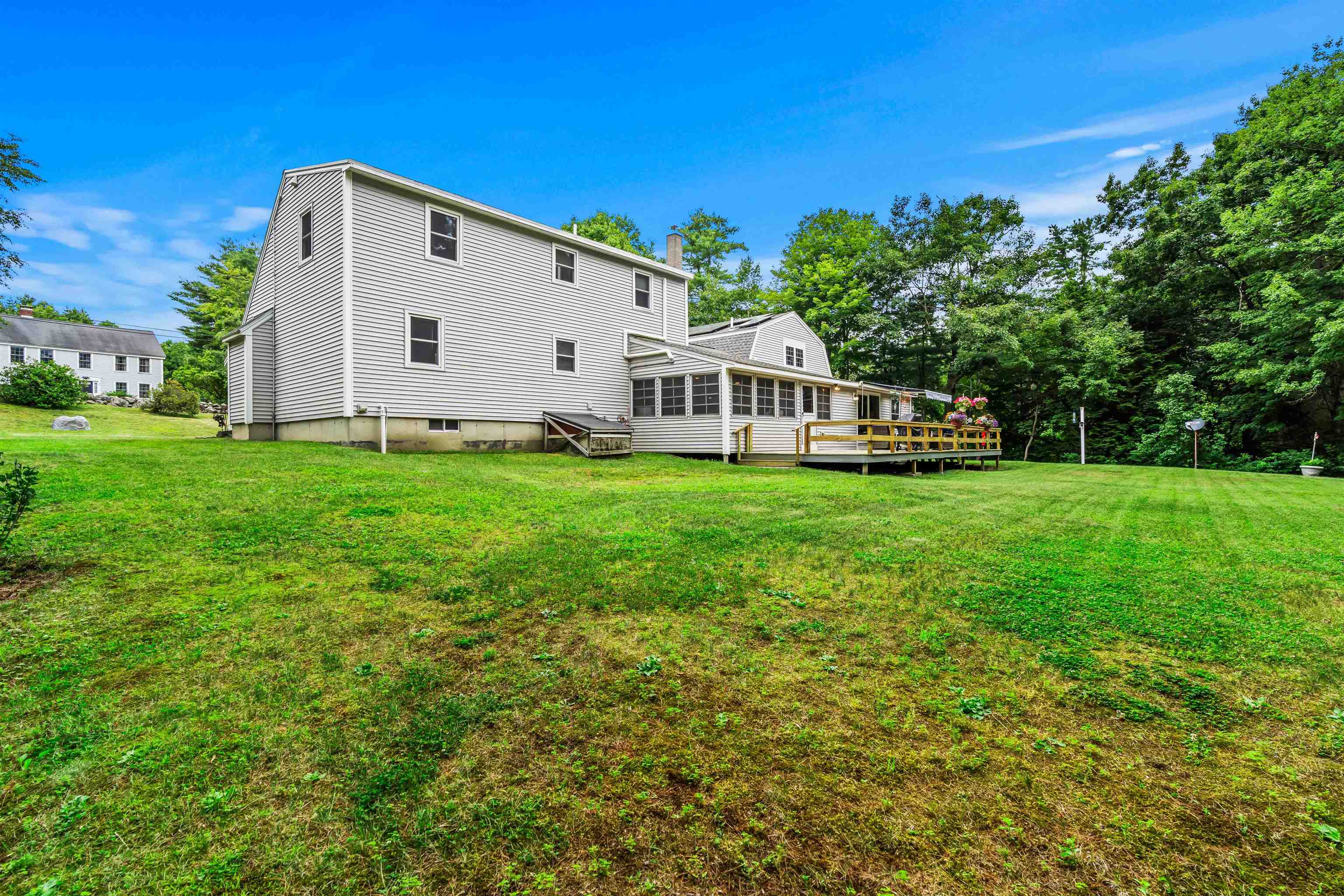 9 Kelley Road Londonderry, NH 03053 - Photo 6 of 53