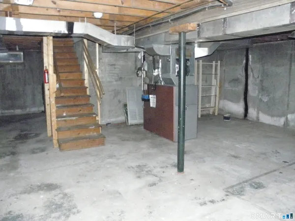 $295,000 | 31 Woodland Drive, Norwich, CT 06360