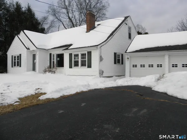 $295,000 | 31 Woodland Drive, Norwich, CT 06360