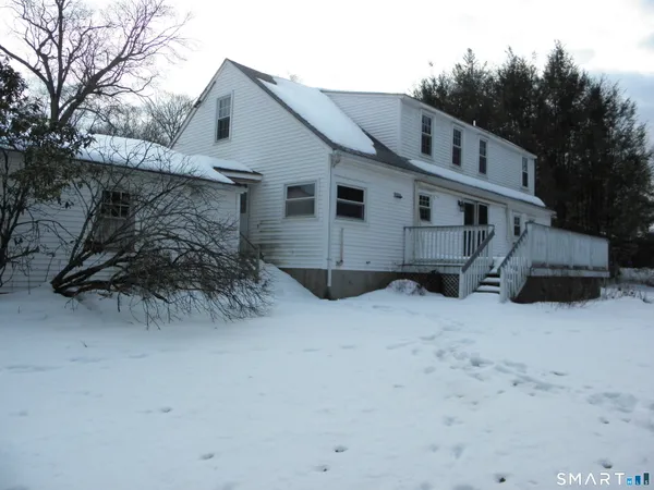 $295,000 | 31 Woodland Drive, Norwich, CT 06360