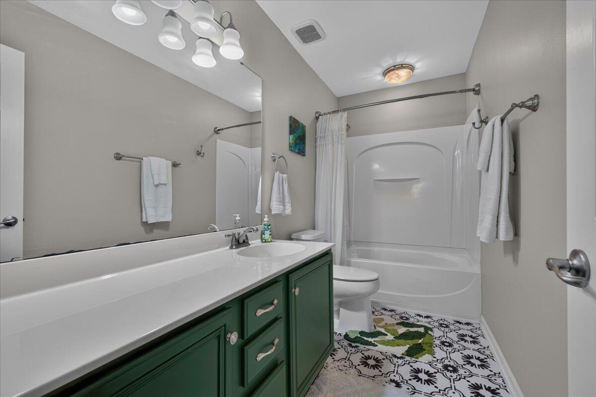 405 Principal Court Ladson, SC 29456 - Photo 33 of 53 Guest Bathroom