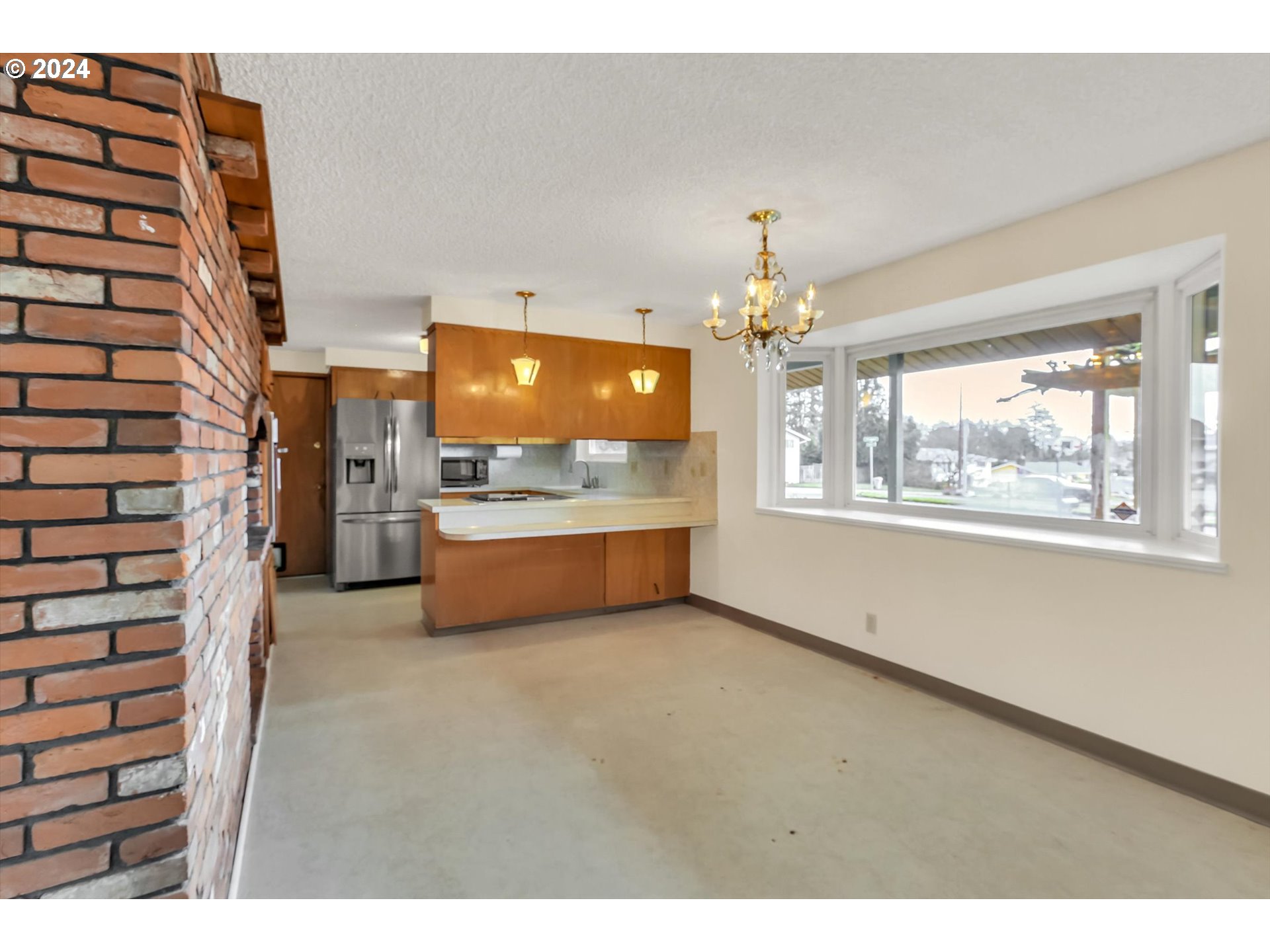 4775 Southeast Robin Road Milwaukie, OR 97267 - Photo 9 of 30 Gallery Image 9