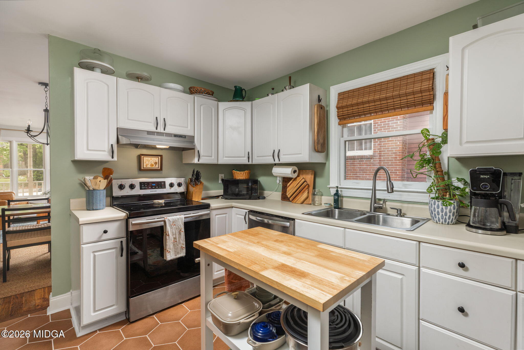 853 Tatnall Street Macon, GA 31201 - Photo 15 of 42 24-web-or-mls-AV101656-Edit