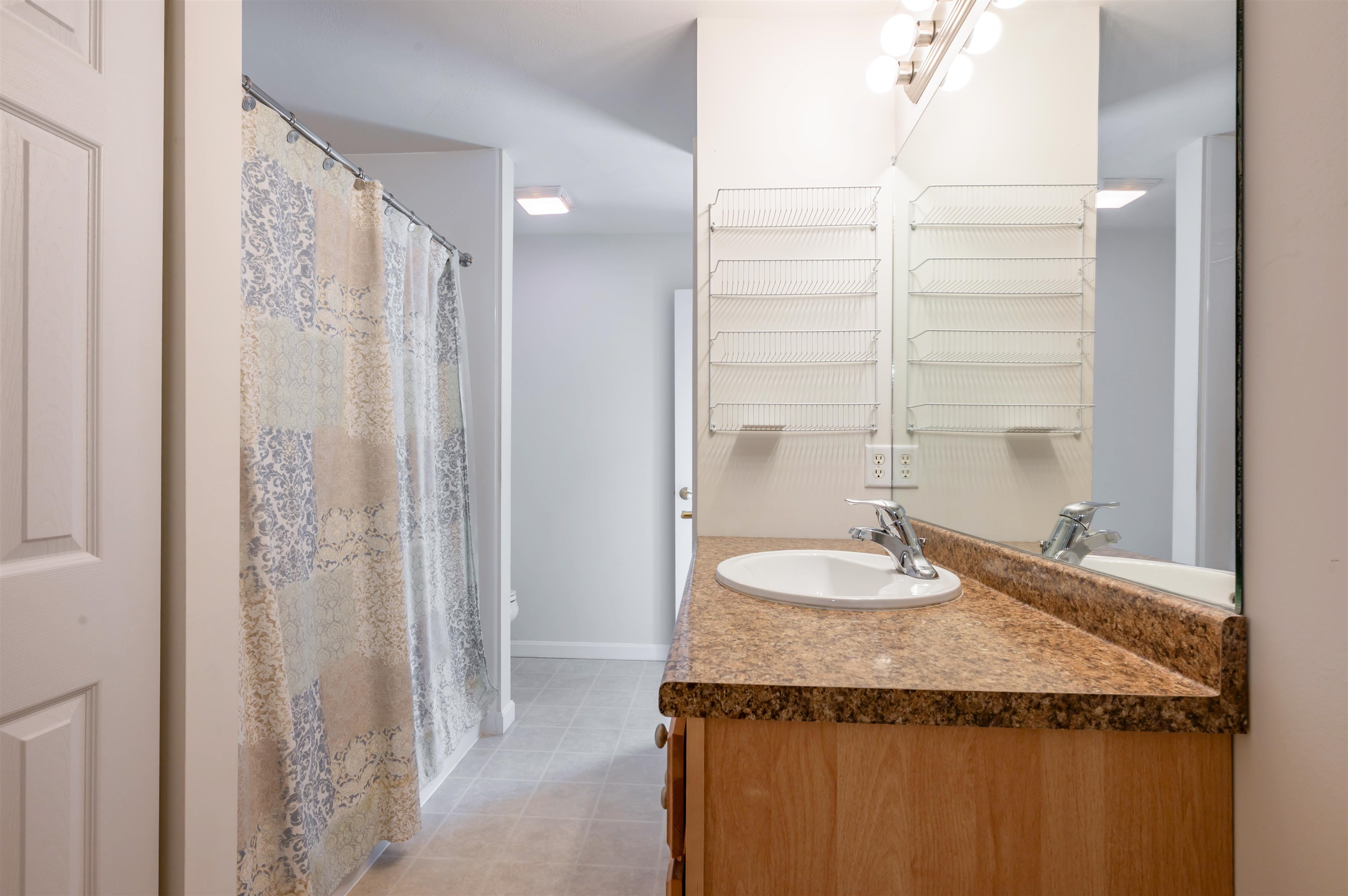 65 Fordway Extension, Unit 1307 Derry, NH 03038 - Photo 15 of 28