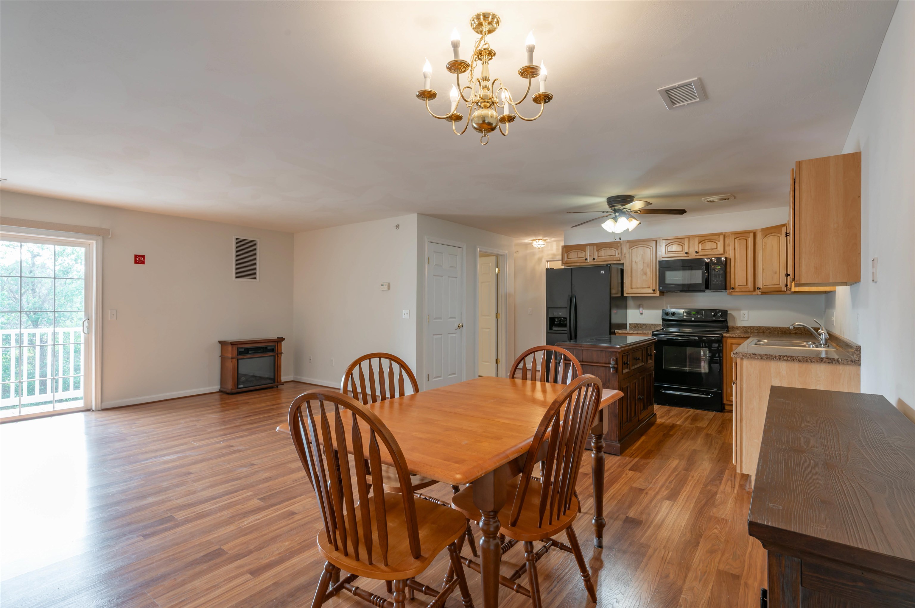 65 Fordway Extension, Unit 1307 Derry, NH 03038 - Photo 2 of 28