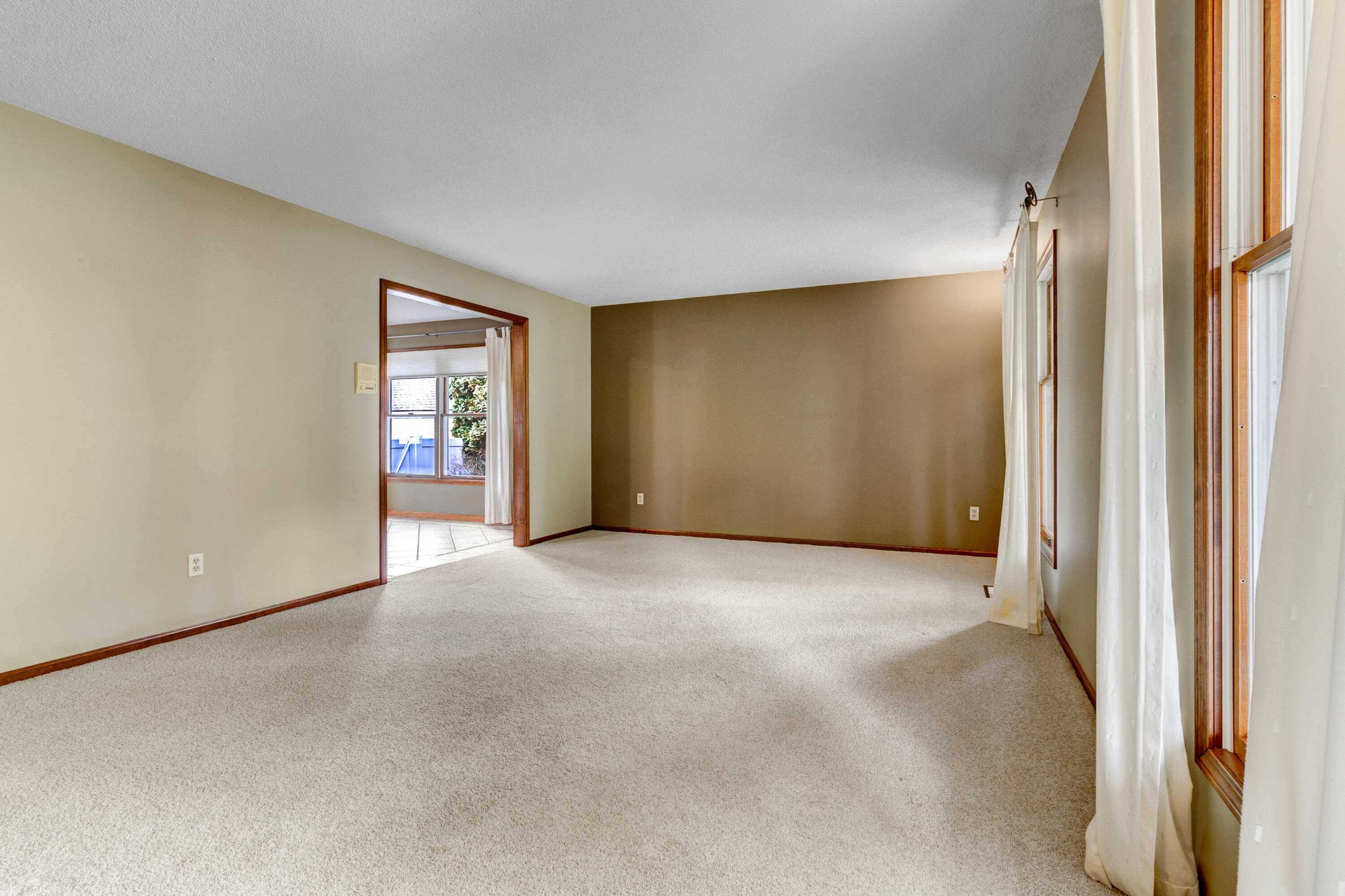 1415 Rood Point Road Norton Shores, MI 49441 - Photo 15 of 77 Ernie Sesselmann - 1415 Rood Point Rd-10