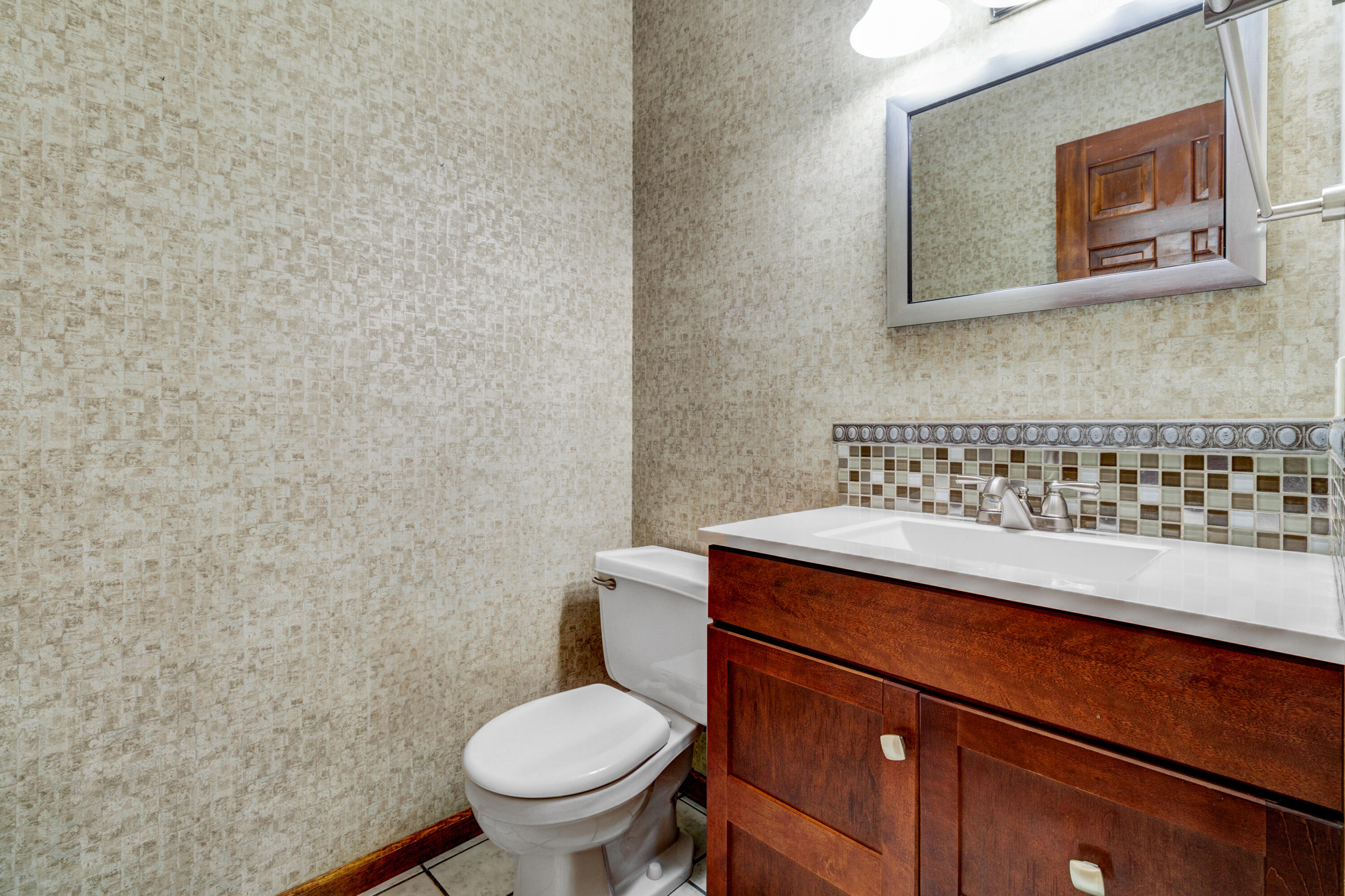 1415 Rood Point Road Norton Shores, MI 49441 - Photo 30 of 77 Ernie Sesselmann - 1415 Rood Point Rd-25