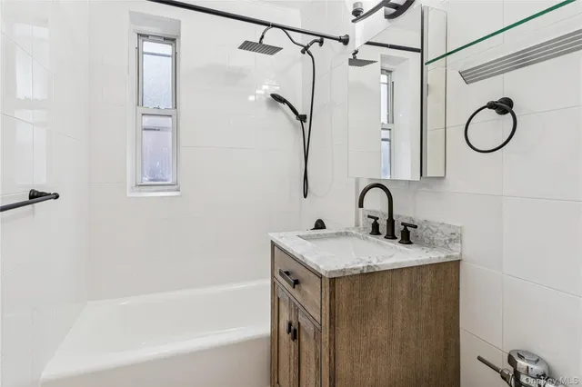 $440,000 | 72-10 112th Street, Unit 5B | Forest Hills