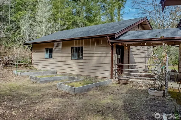 $589,950 | 491 North Suncrest Drive, Hoodsport, WA 98548