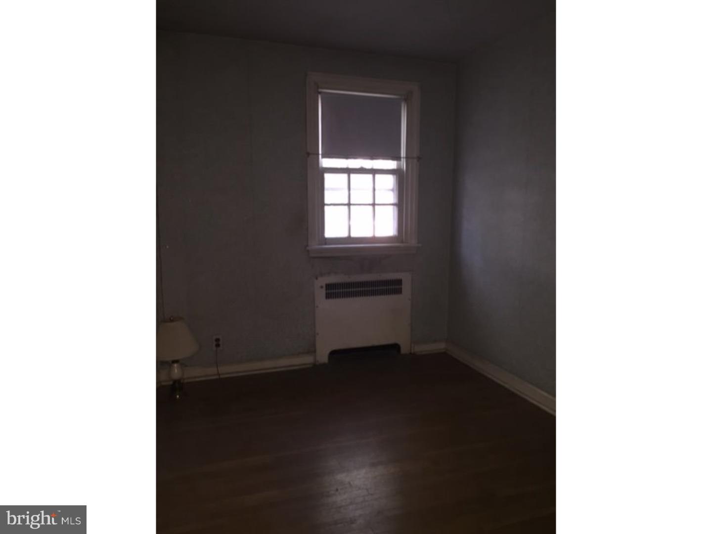 285 Glendale Road Upper Darby, PA 19082 - Photo 3 of 10
