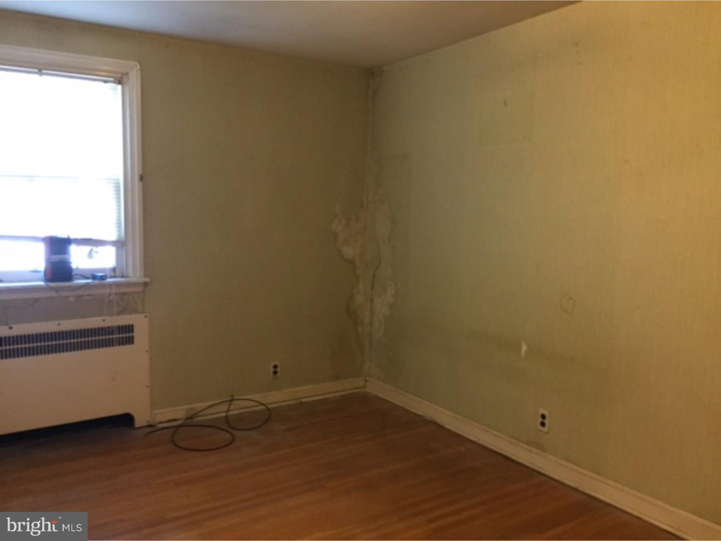 285 Glendale Road Upper Darby, PA 19082 - Photo 4 of 10