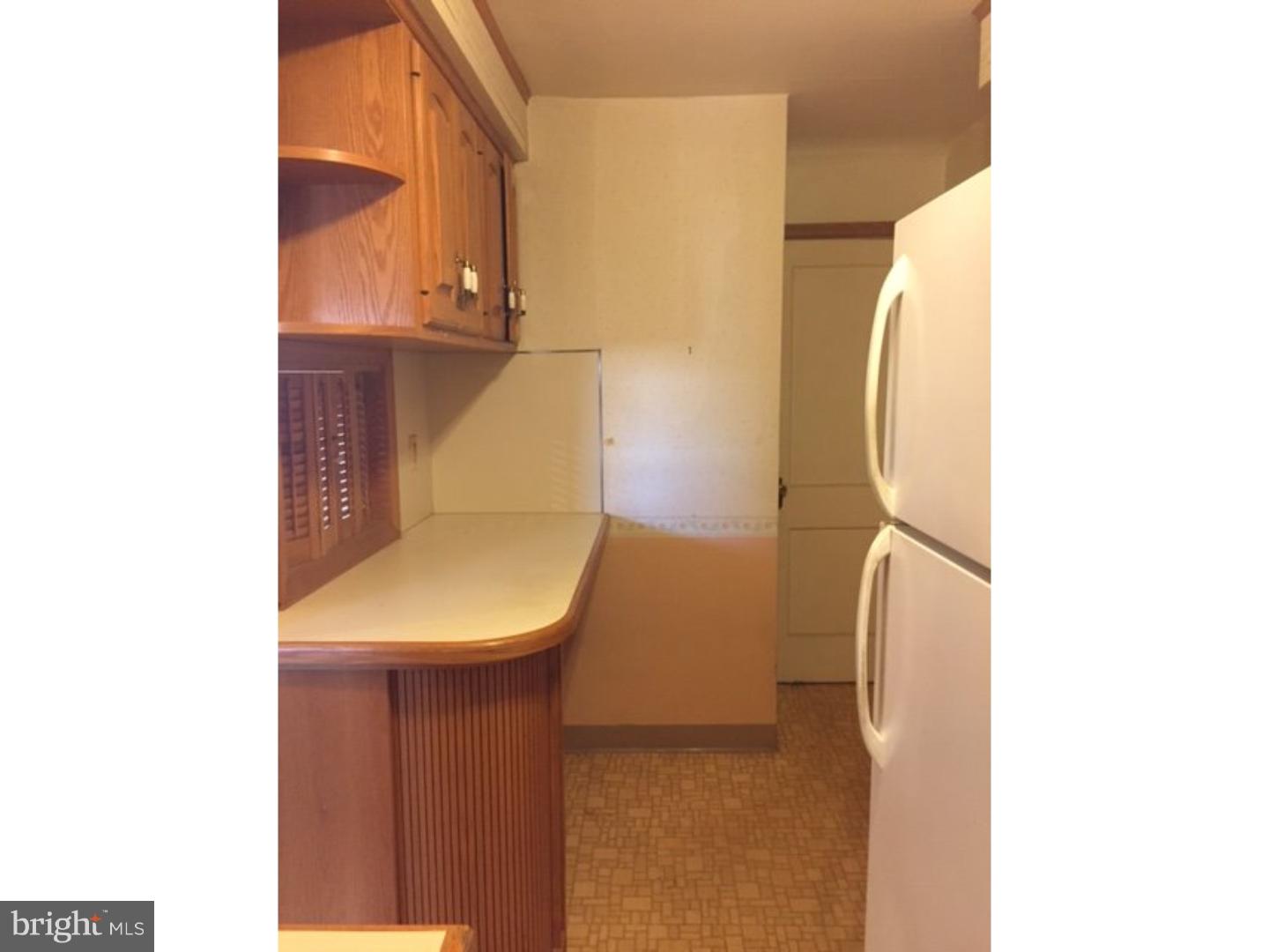 285 Glendale Road Upper Darby, PA 19082 - Photo 8 of 10