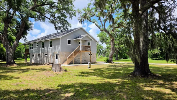 $349,900 | 375 Horse Shoe Trail, Angleton, TX 77515