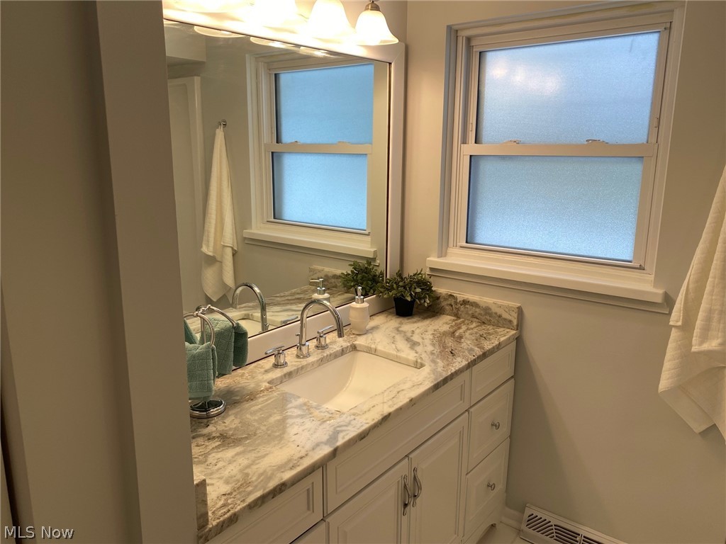 2410 West Sprague Road Cleveland, OH 44134 - Photo 15 of 34