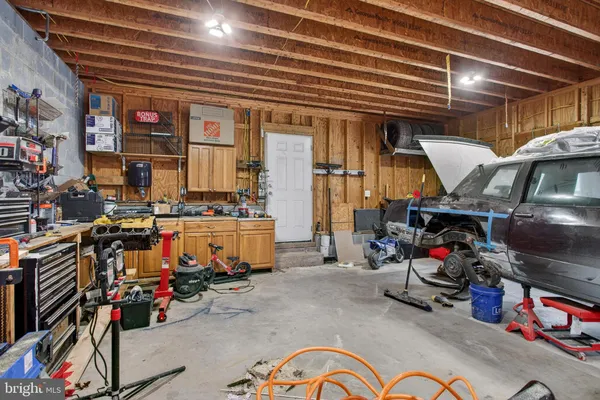 $2,300 | 1238 Logger Drive, Gore, VA 22637