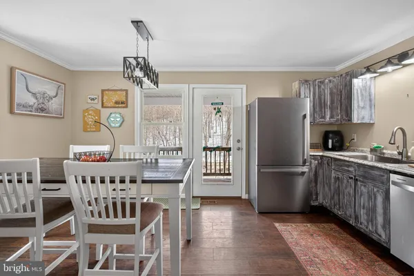 $2,300 | 1238 Logger Drive, Gore, VA 22637