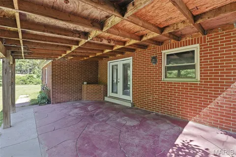 $160,000 | 8736 Marvista Drive, St. Louis, MO 63114