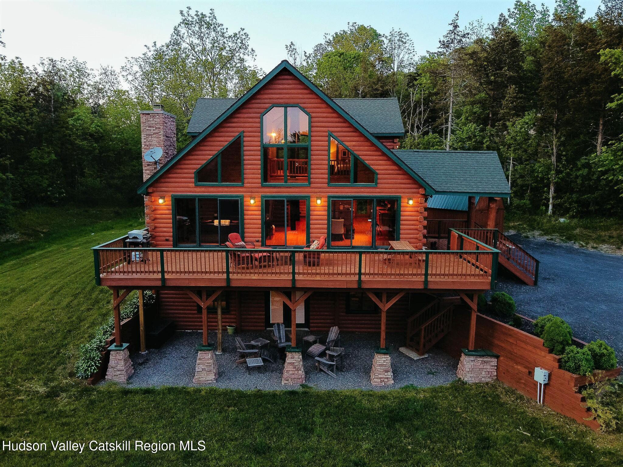 2021-05-the-Catskill-Lodge-Lawrence-Brau