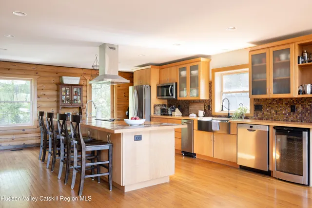 $965,000 | 79 Vosenkill Road, Catskill, NY 12414