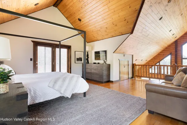 $965,000 | 79 Vosenkill Road, Catskill, NY 12414