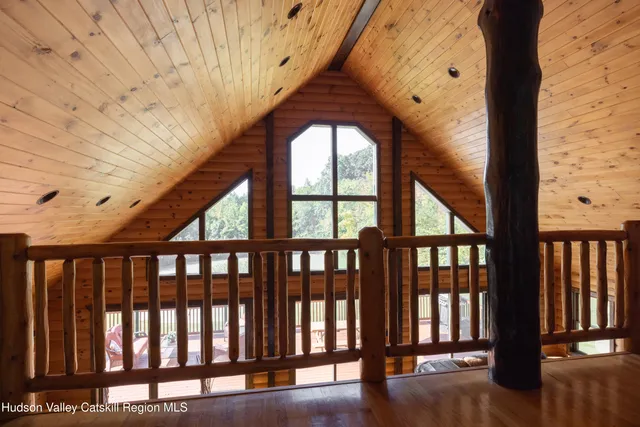 $965,000 | 79 Vosenkill Road, Catskill, NY 12414