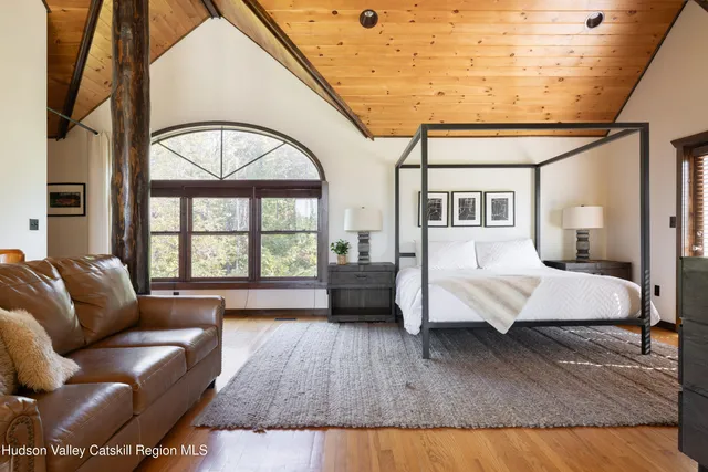 $965,000 | 79 Vosenkill Road, Catskill, NY 12414