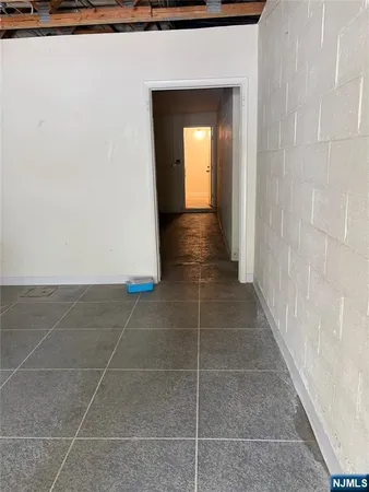 $4,600 | 1225 River Road, Unit 6A, Edgewater, NJ 07020