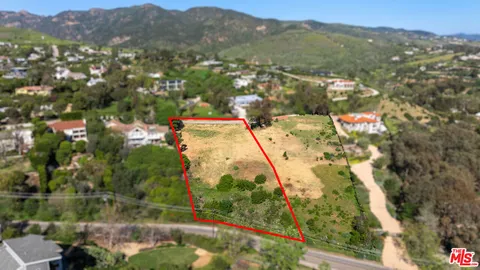 $1,895,000 | 5942 Busch Drive, Malibu, CA 90265