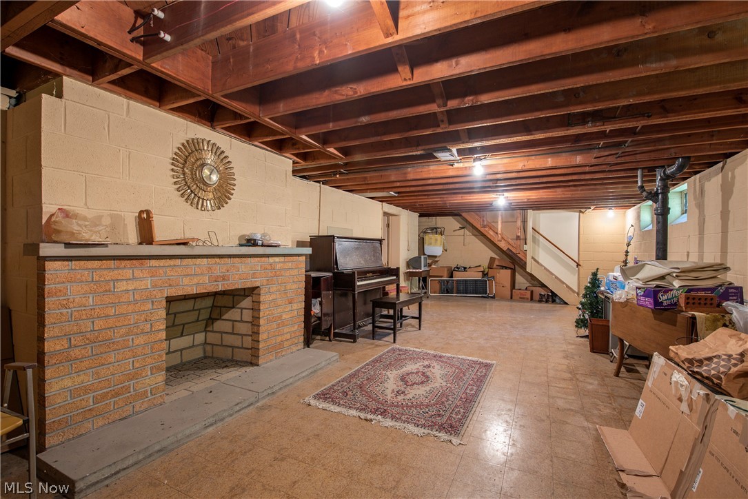 9617 West Pleasant Valley Road Parma, OH 44130 - Photo 20 of 28 Gallery Image 20