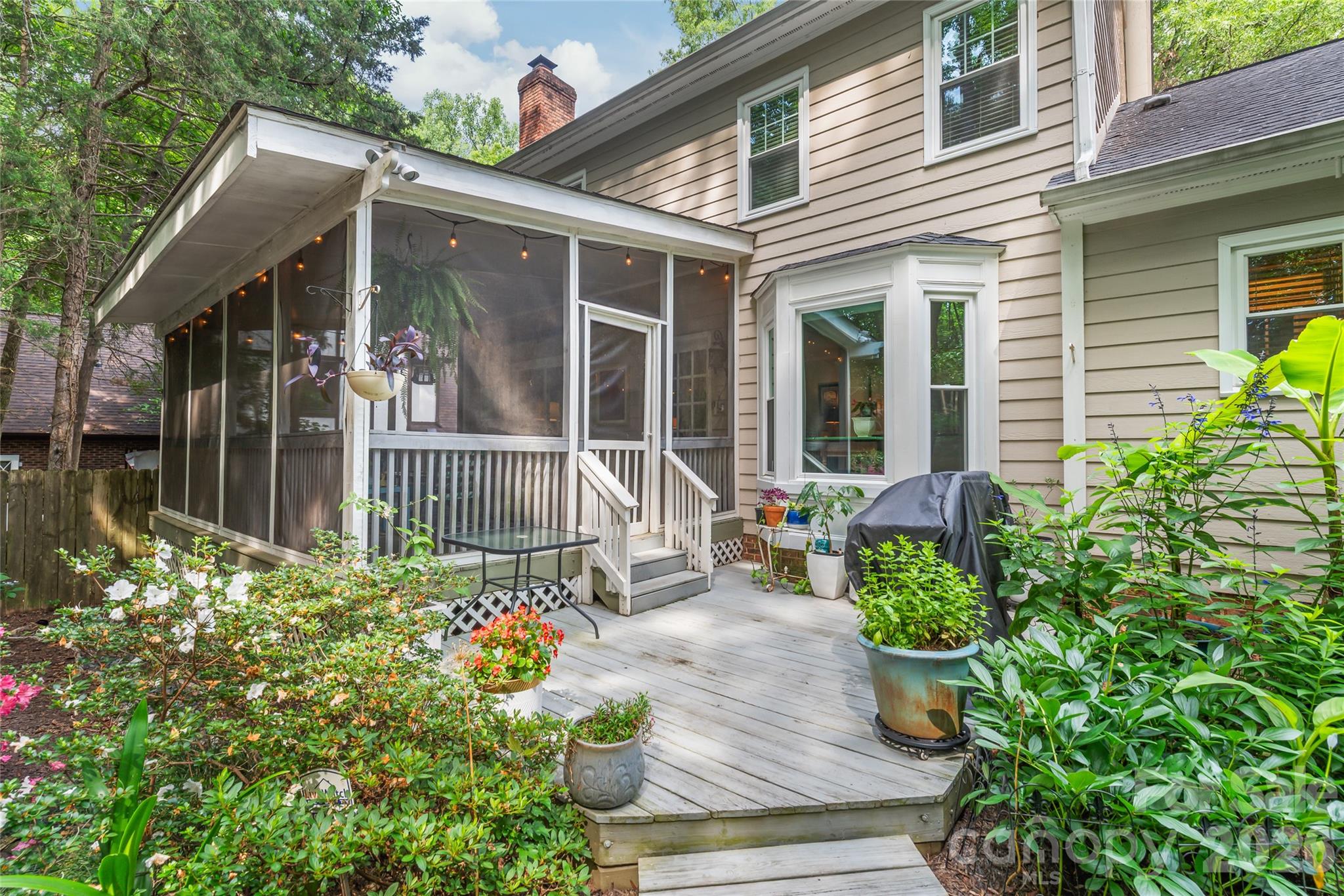 7022 Rocky Falls Road Charlotte, NC 28211 - Photo 3 of 44