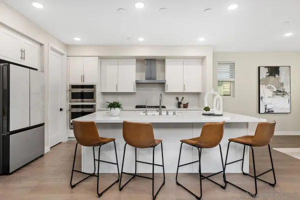 $3,299,000 | 6418 Fischer Way, San Diego, CA 92130