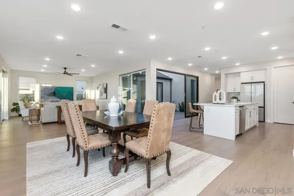 $3,299,000 | 6418 Fischer Way, San Diego, CA 92130