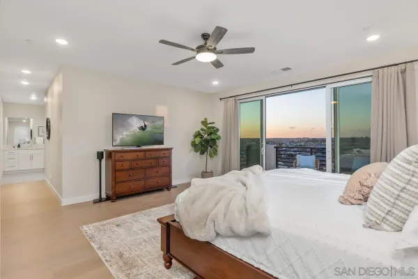 $3,299,000 | 6418 Fischer Way, San Diego, CA 92130