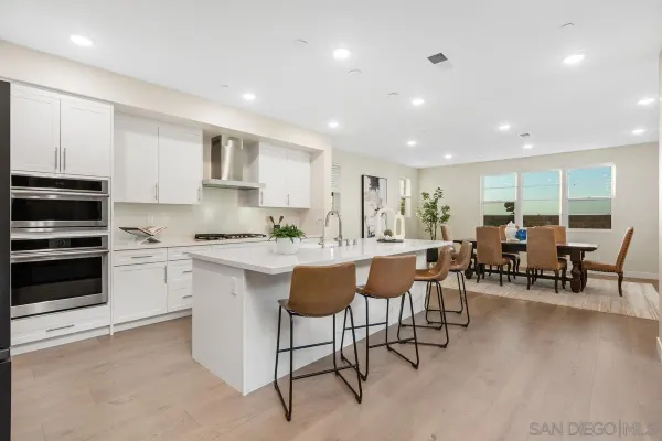 $3,299,000 | 6418 Fischer Way, San Diego, CA 92130